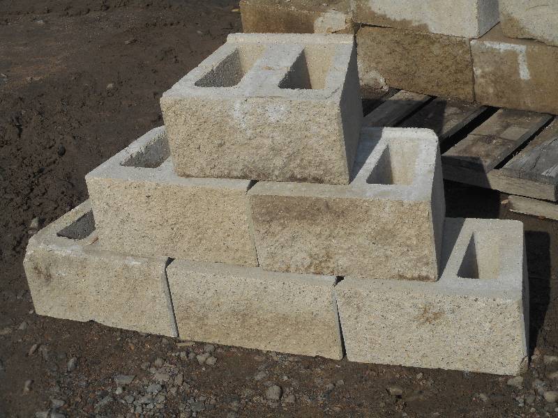 (5) Pallets Of Retaining Wall Block
