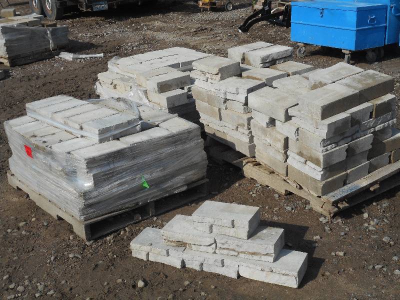 (3) Pallets Of Landscape Wall Block