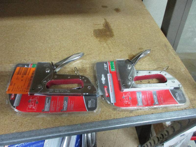 2 staplers
