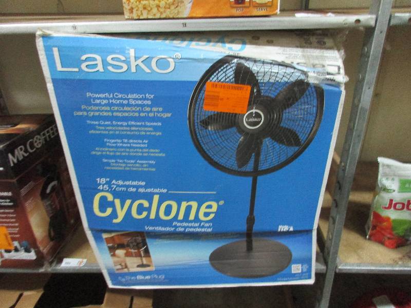 18 Pedestal Fan