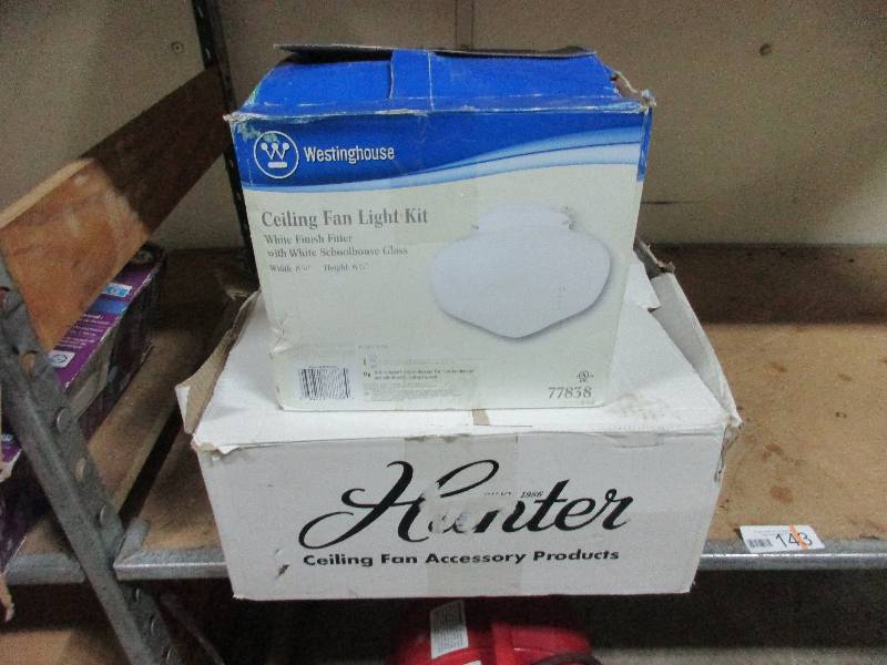 2 ceiling fan lights