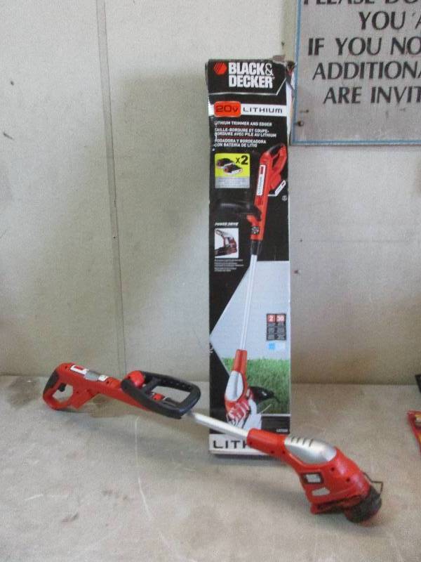 2 Black & decker Weed Whips