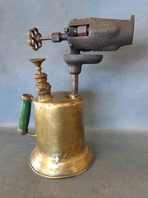 lot 23 image: Clapton & Lambert Vintage Torch