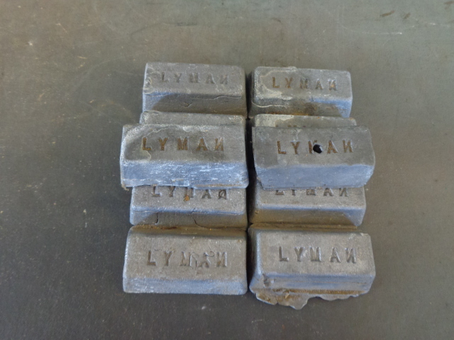 lot 26 image: Lyman Pure Lead Bars