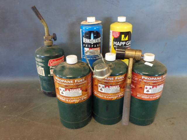 lot 31 image: LP Cylinders, Torch Bits & Shurlite Igniter