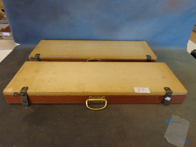 lot 37 image: Pipe Threading Taps