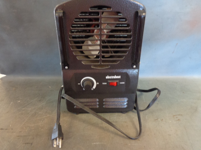 lot 45 image: Electric Heeater