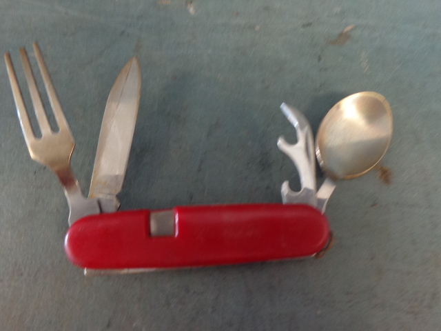 lot 46 image: Coleman Knife