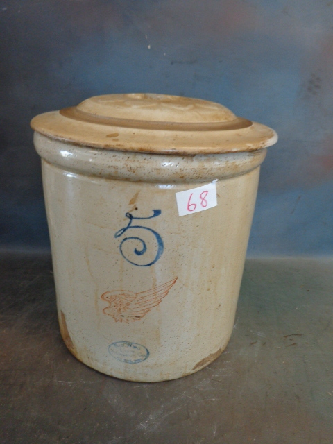 lot 68 image: Red Wing Crock
