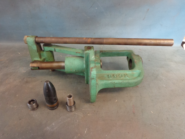 lot 98 image: Reloading Press