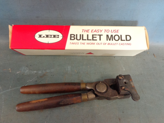lot 99 image: 2 Bullet Molders