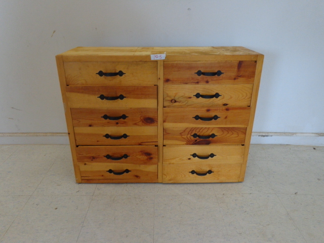 lot 105 image: Homemade Wood Storage Box