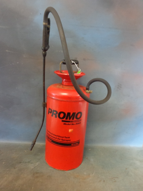 lot 114 image: Compressed Air Sprayer