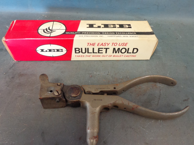 lot 115 image: 2 Bullet Molders