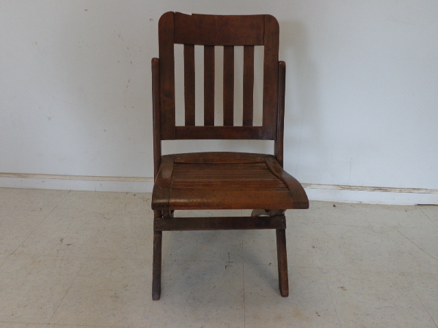 lot 120 image: Folding Wood Chair