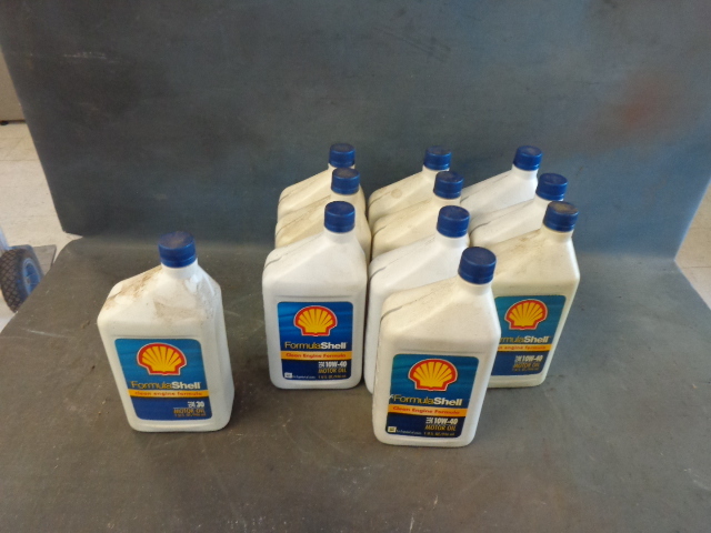 lot 159 image: Formula Shell Motor Oil