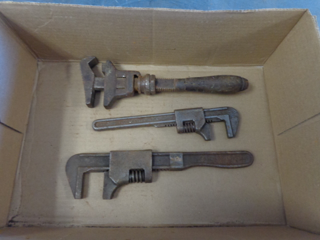 lot 165 image: 3 Pipe Wrenches