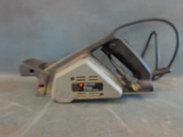 lot 170 image: Black & Decker Planer