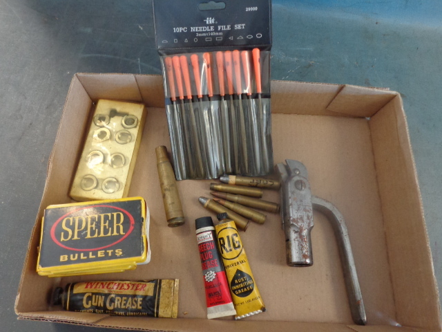 lot 219 image: Gun Parts
