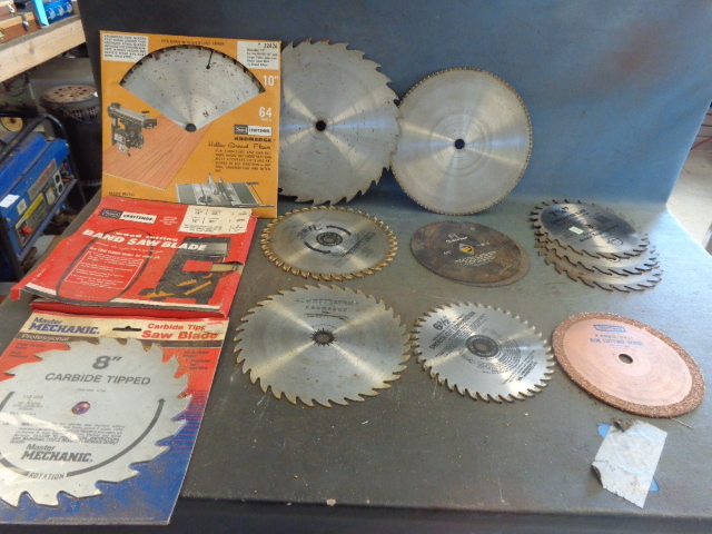 lot 233 image: Saw Blades