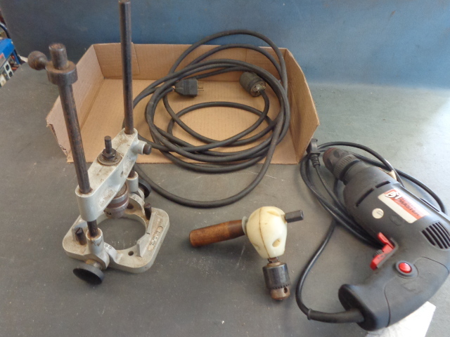 lot 261 image: Drill and Guide