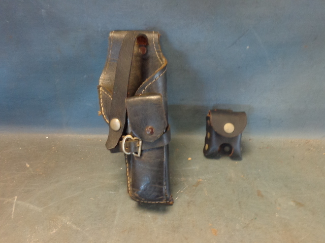 lot 263 image: Leather case
