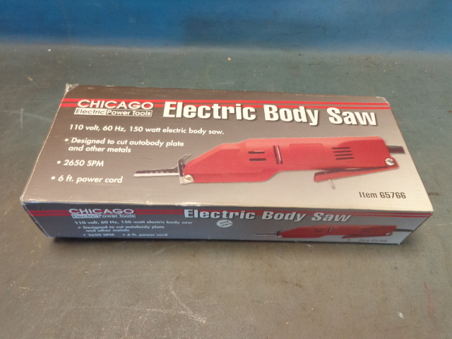 lot 271 image: Electric Body Saw
