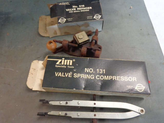 lot 302 image: Motor Repair Tools