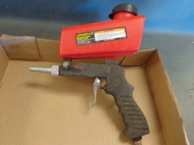 lot 309 image: Gravity Feed Blast Gun