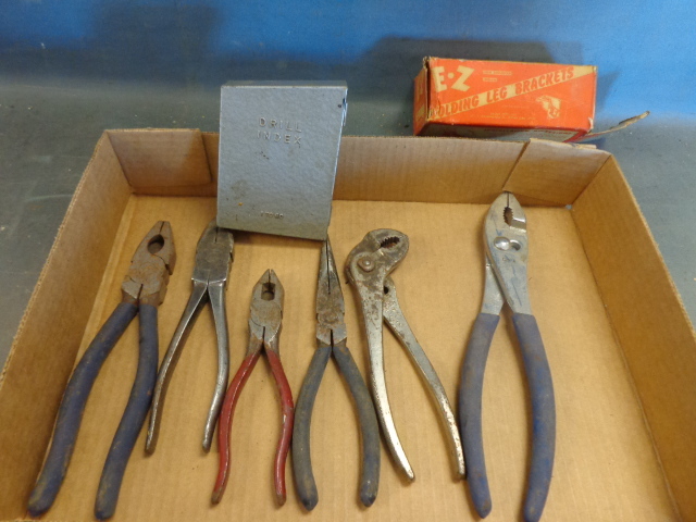 lot 313 image: Pliers and Drill Bits