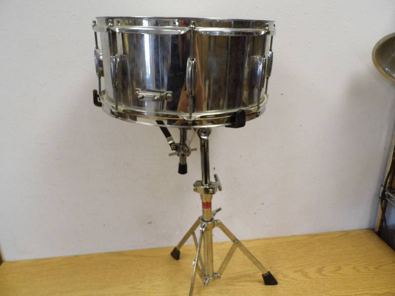 Ludwig Drum w Stand