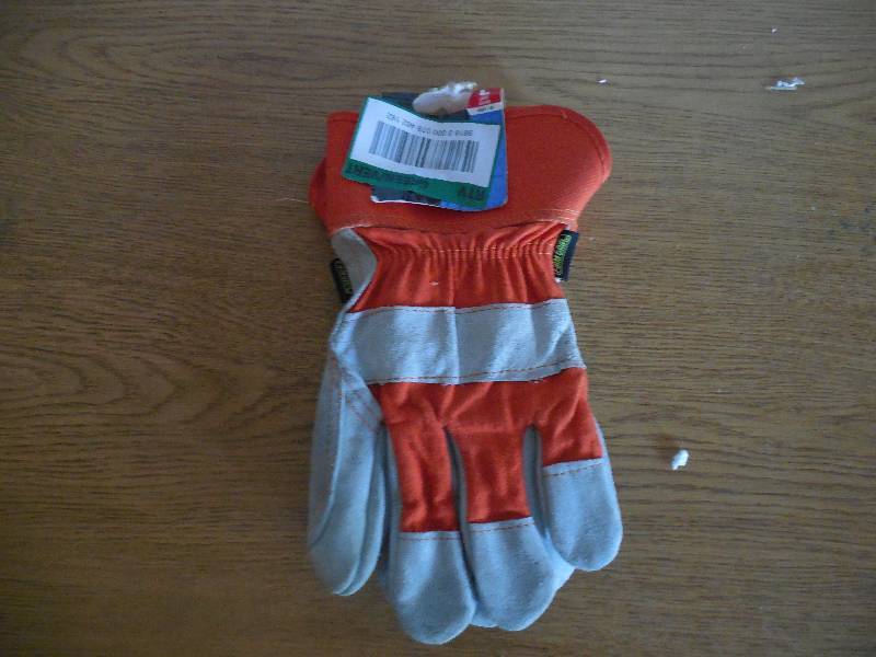 LARGE LEATHER GLOVES
