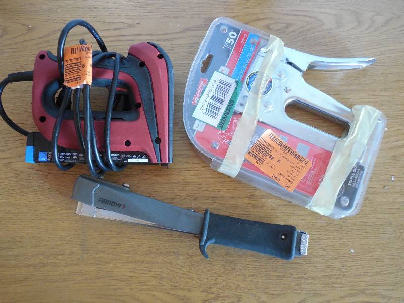 (3) STAPLERS
