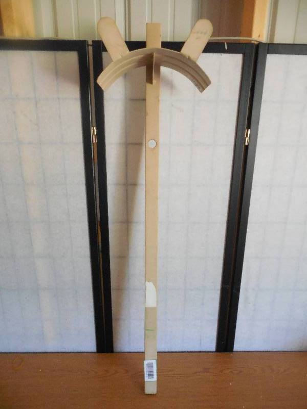 GARDEN HOSE HOLDER