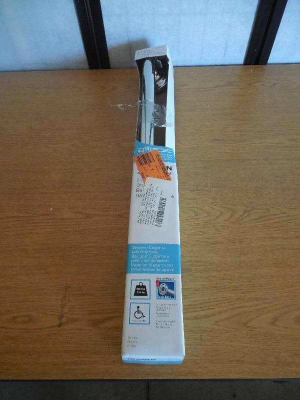 MOEN 24 INCH GRAB BAR IN CHROME