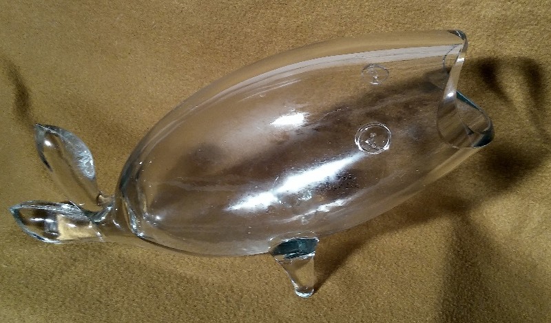 lot 3 image: Blown Crystal Fish (great display or center piece)