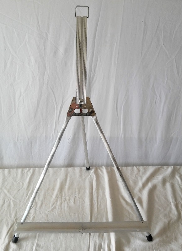 lot 9 image: (3) Light Weight Folding Metal Table Easel Stand