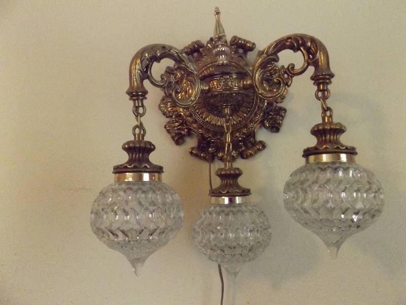 Hanging Wall Lamp