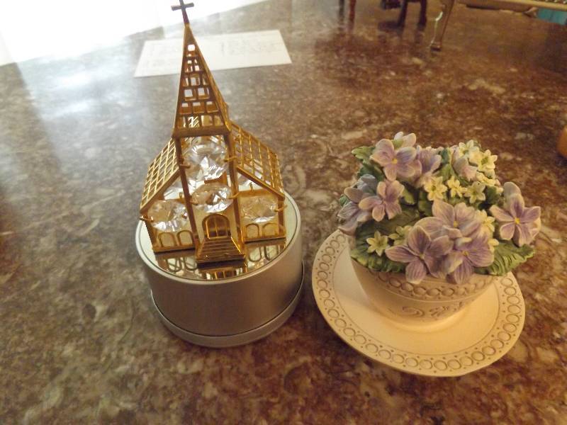 2 Music Boxes