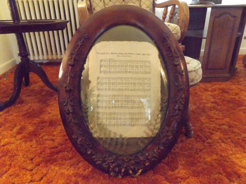 Vintage Oval Wall Hanging