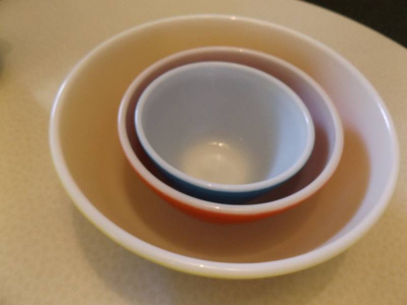 Pyrex Colored Mixing Bowls