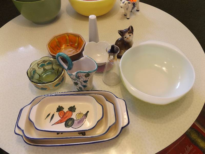Pyrex Bowl, Pottery Trays