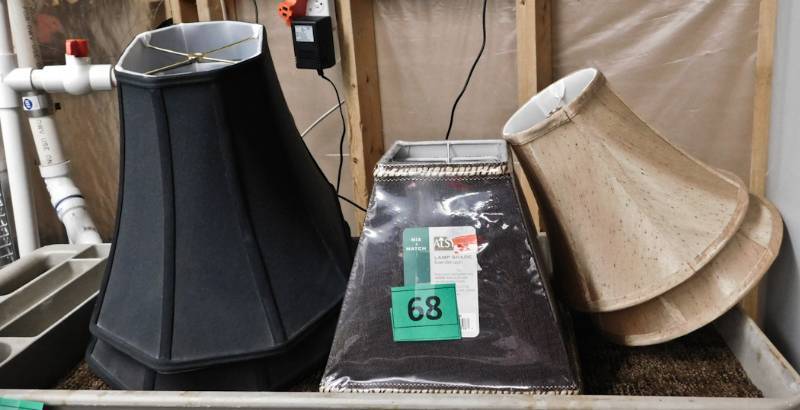 lot 68 image: 3 pair of decotative lamp shades