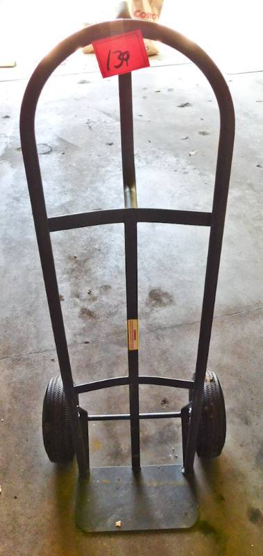 lot 139 image: Milwaukee  heavy duty hand truck rated up to 800 Lbs
