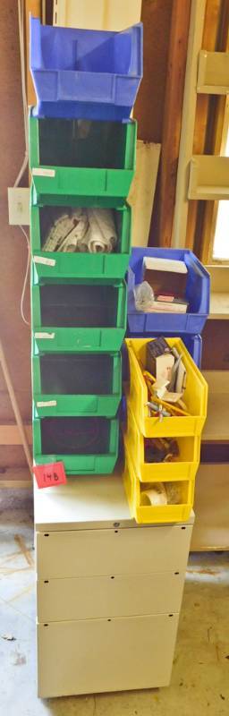 lot 148 image: 10 plastic storage and metal 3 drawer cart