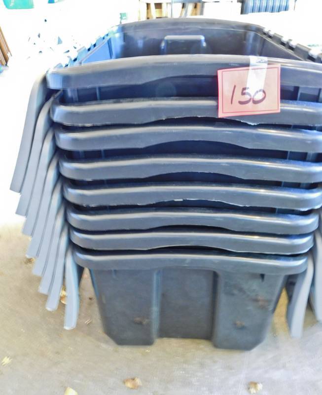 lot 150 image: 9 solid lidded plastic crate stackable