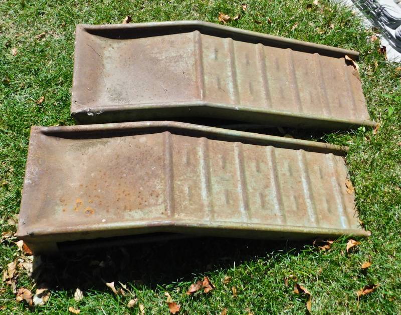 lot 158 image: pair of auto ramps for car repair