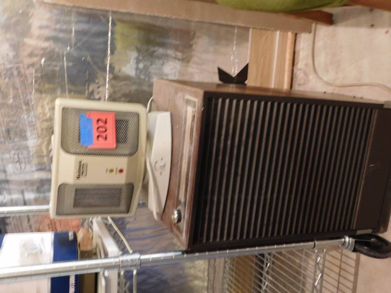 lot 202 image: small heater and dehumidifier