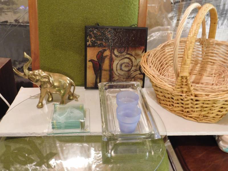 lot 208 image: brass elephant, baskets dcor and more