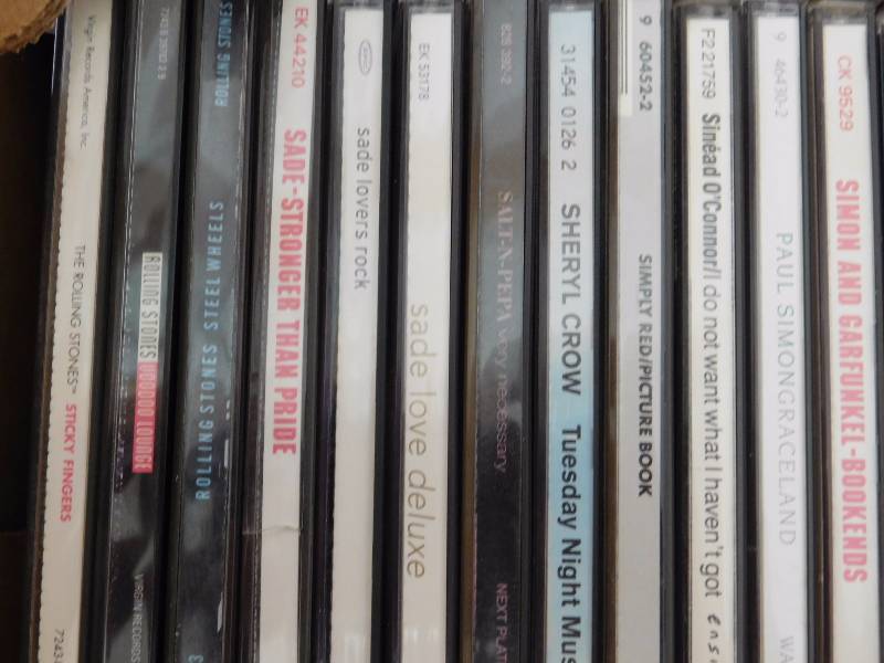 lot 248 image: 100 CDs various artists